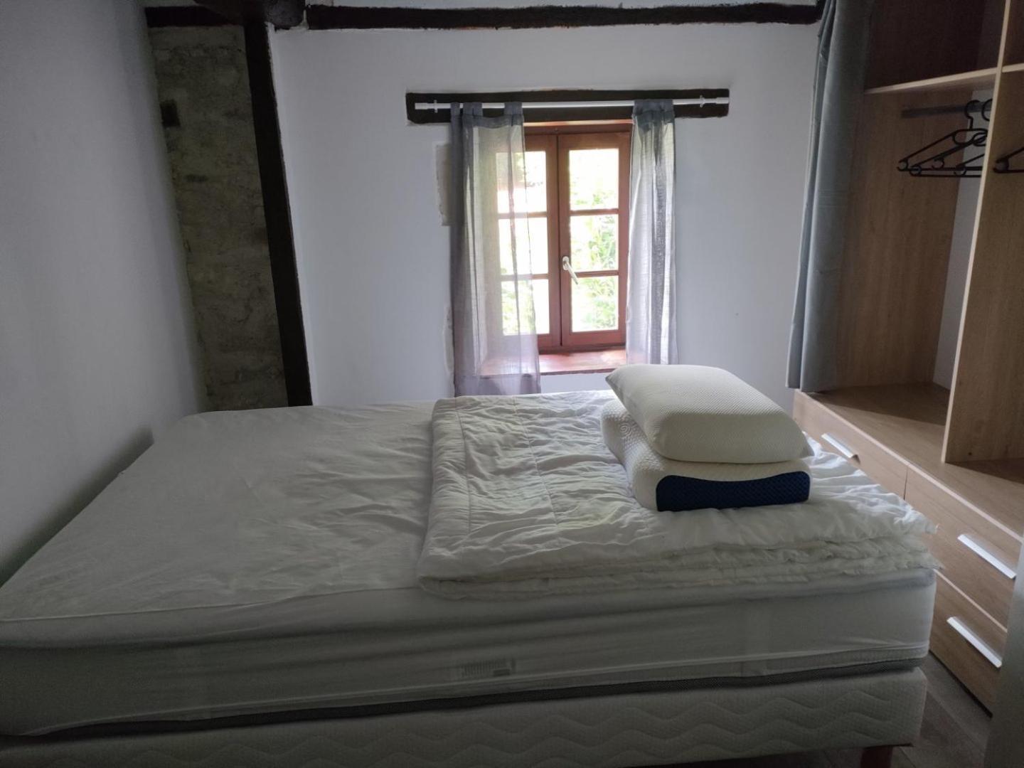 Chateau Le Puybelliard Bed & Breakfast Chantonnay Exterior photo